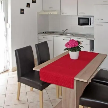 Celina Appartement Ližnjan